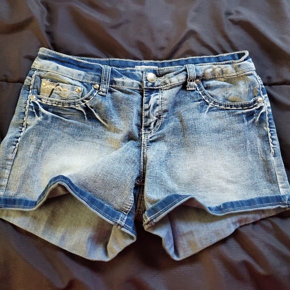 Junior 11 denim shorts